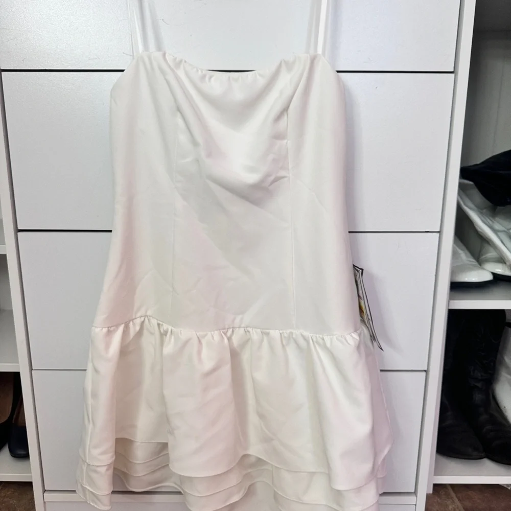 White Strapless Ruffled Dress - Picture 1 of 4